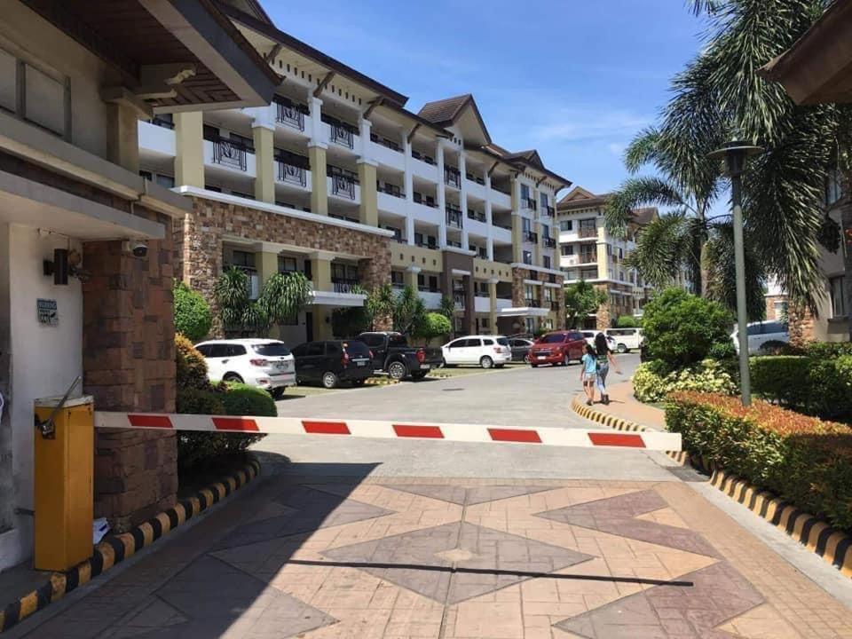 Alles One Oasis Condo Davao Near Sm Mall With Wifi エクステリア 写真